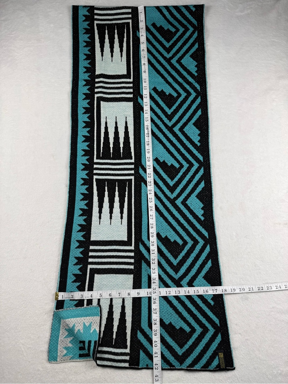 Eighth Generation Tribute 100% Merino Wool Scarf
Geometric Wrap One Size - Picture 5 of 8